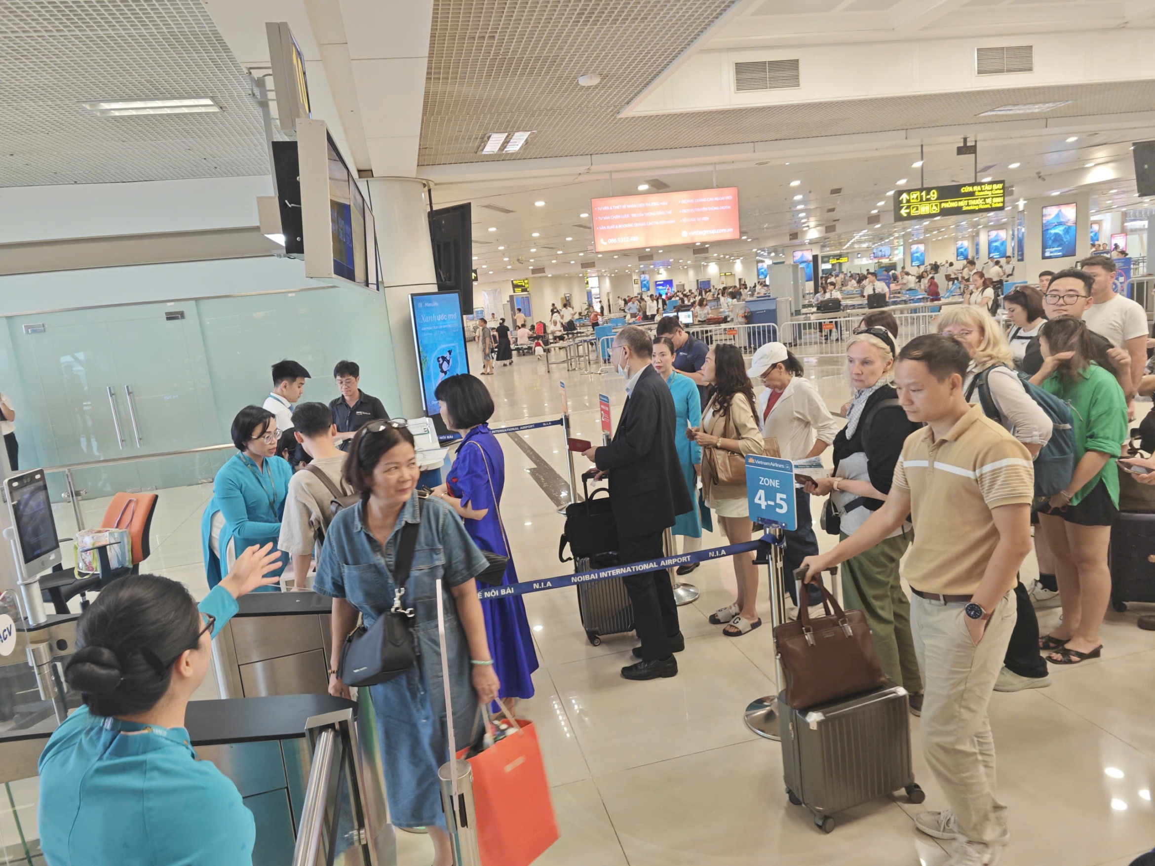 自11月3日起,越南航空在登机口对超重手提行李收费